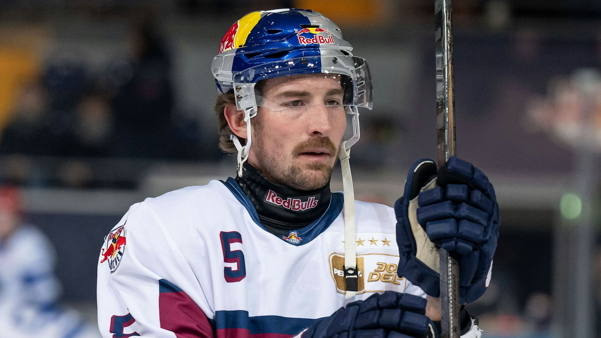 Adam Almquist ist ein Kandidat als Neuzugang für die Defensive der Kölner Haie.