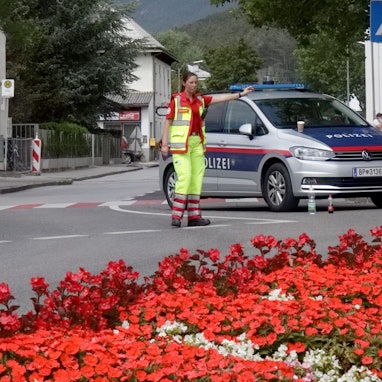 Die Polizei arbeitet am Einsatzort.