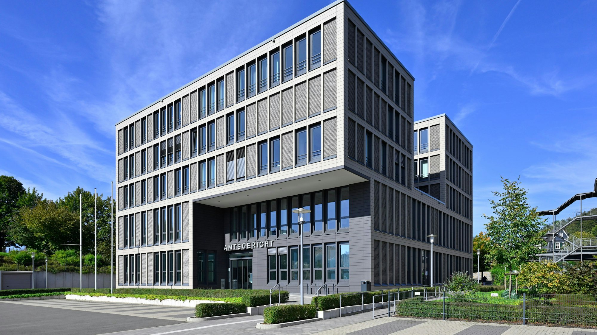 Amtsgericht Gummersbach von außen.