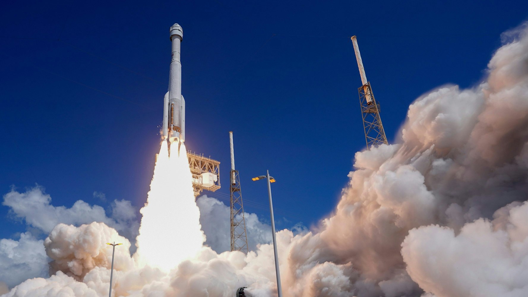 Die «Starliner»-Kapsel von Boeing an Bord einer Atlas-V-Rakete hebt am 5. Juni 2024 vom Space Launch Complex 41 der Cape Canaveral Space Force Station zu einem Flug zur Internationalen Raumstation ab.
