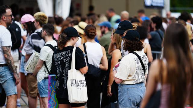 Die Fans hatten sich sehr auf die Konzerte von Taylor Swift gefreut. Doch dann mussten sie abgesagt werden.