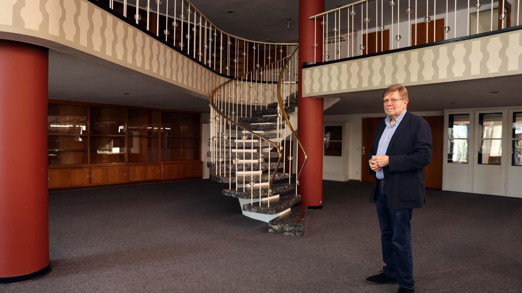 Die leeren Geschäftsräume von Wolfgang Stracke zeugen vom einstigen Glanz des Unternehmens.