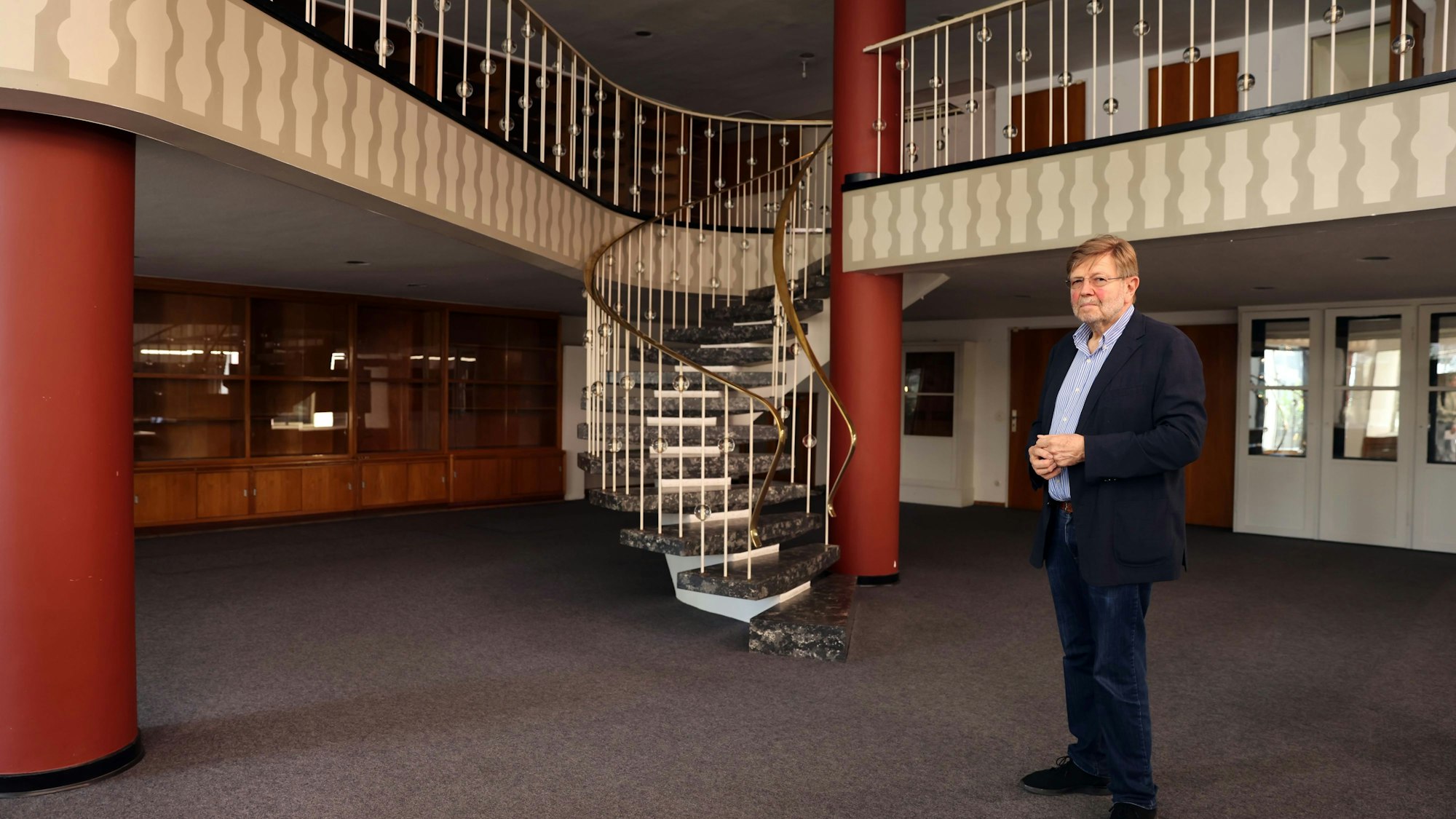 Die leeren Geschäftsräume von Wolfgang Stracke zeugen vom einstigen Glanz des Unternehmens.