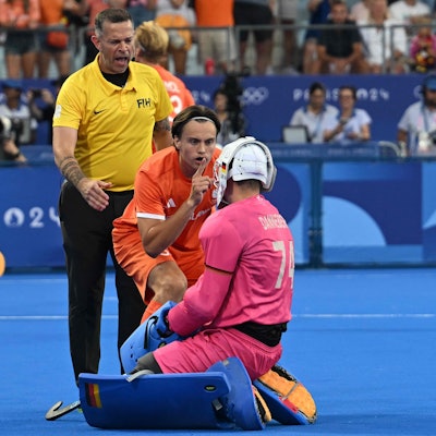 Duco Telgenkamp legt sich mit Jean-Paul Danneberg an.