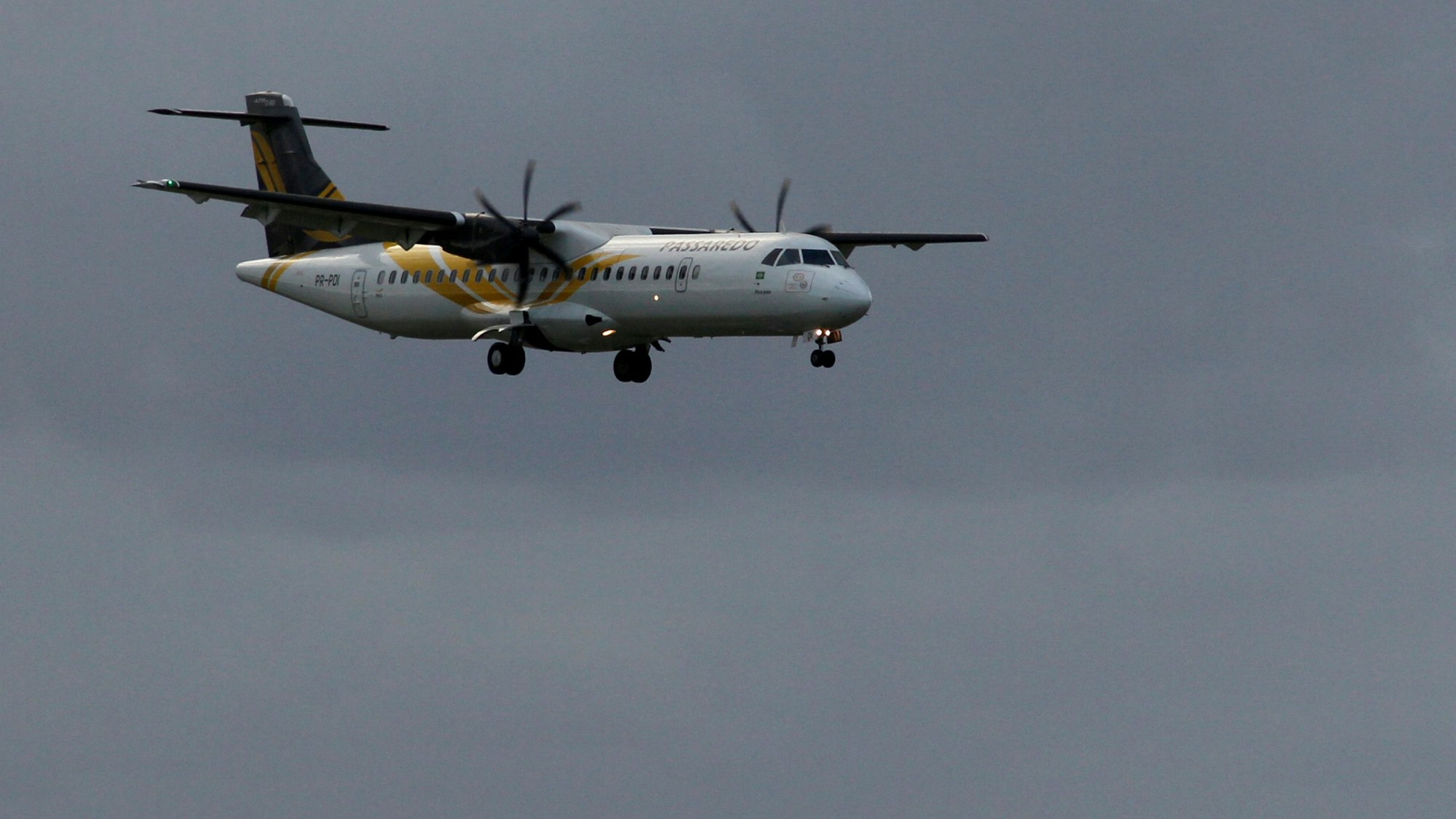 Bei dem Flugzeugabsturz in Brasilien soll es sich um eine Maschine des Typs ATR 72 handeln. (Archivbild)
