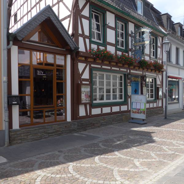 Einladend präsentiert sich die Eifelstube in Ahrweiler