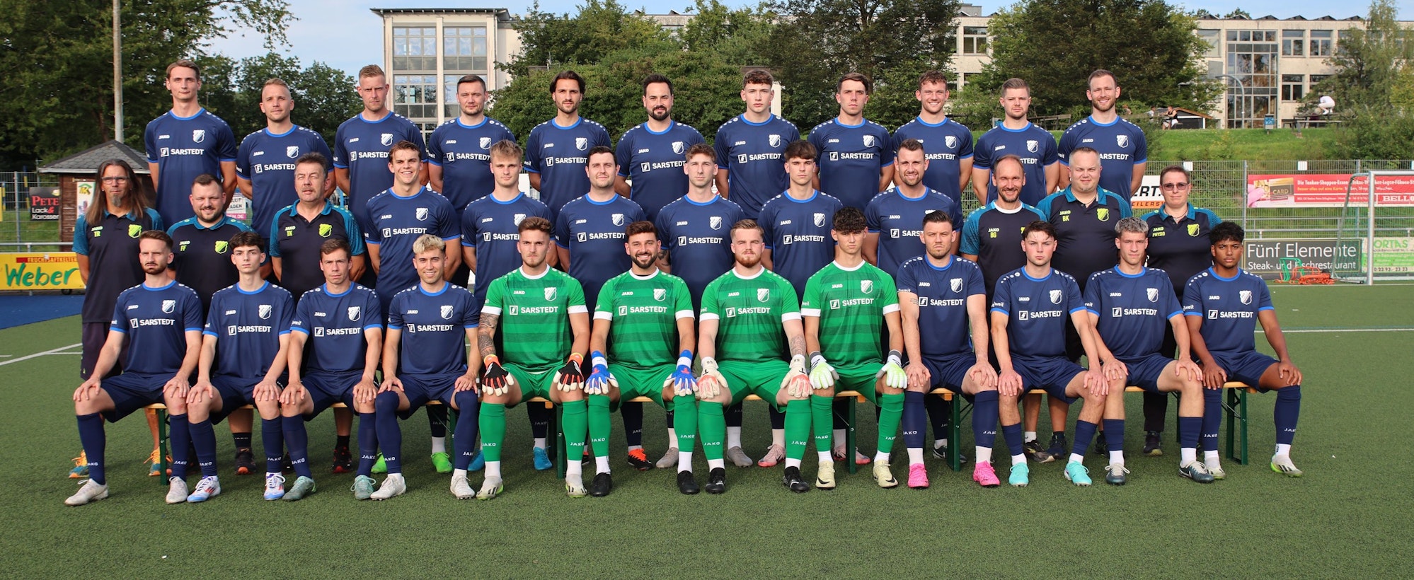 Mannschaftsfoto der Fußballer des SSV Nümbrecht.