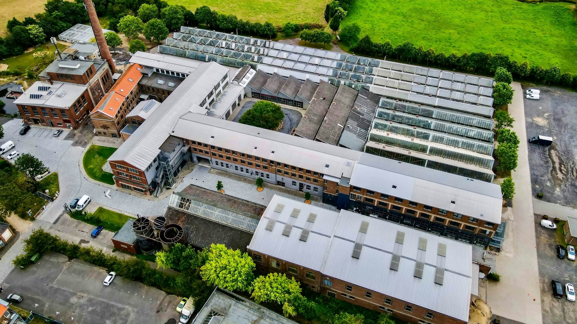 Blick aus der Vogelperspektive auf die Gebäude der Alten Tuchfabrik.