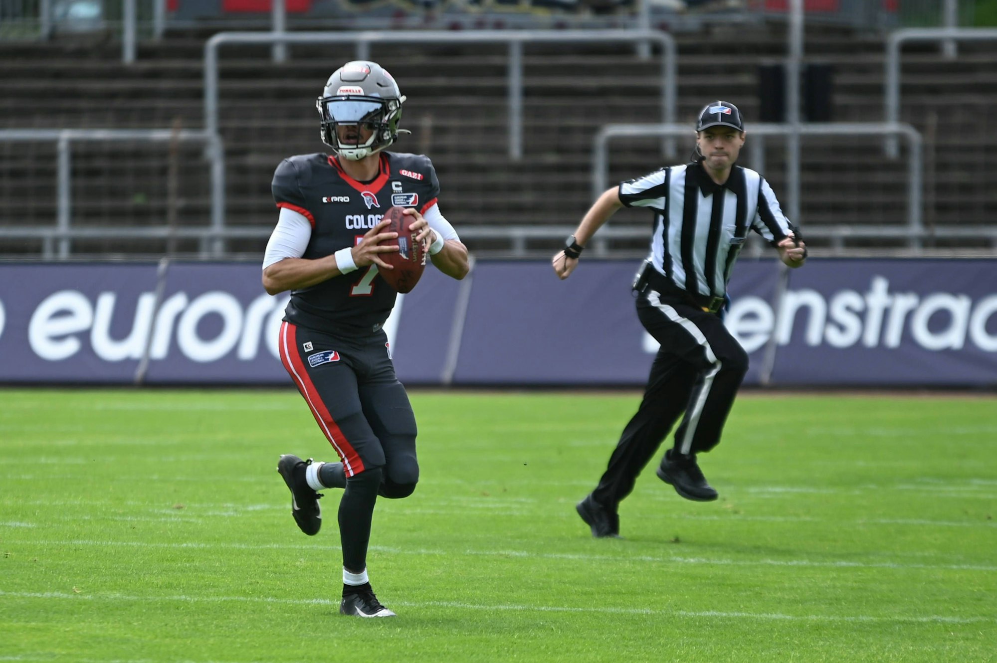 Isaiah Weed Cologne Centuirions Frankfurt Galaxy Spielfotos 04.08.2024 Isaiah Weed Cologne Centuruions, ELF, Week 11, Cologne Centurions gegen Frankfurt Galaxy am 04. August 2024 im Südstadion Köln Endstand 43:37 für die Cologne Centuirions *** Isaiah Weed Cologne Centuirions Frankfurt Galaxy Match Photos 04 08 2024 Isaiah Weed Cologne Centuruions , ELF, Week 11, Cologne Centurions vs Frankfurt Galaxy on 04 August 2024 at Südstadion Köln Final Score 43 37 for Cologne Centuirions