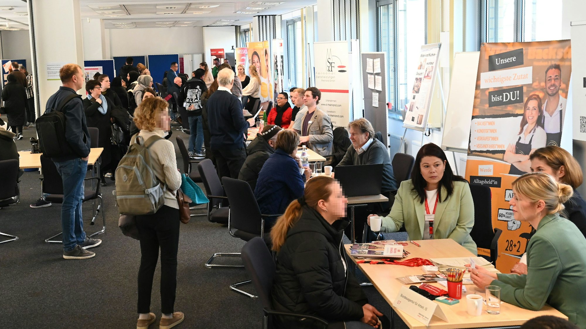 Messe in einem Jobcenter in Köln. (Archiv)