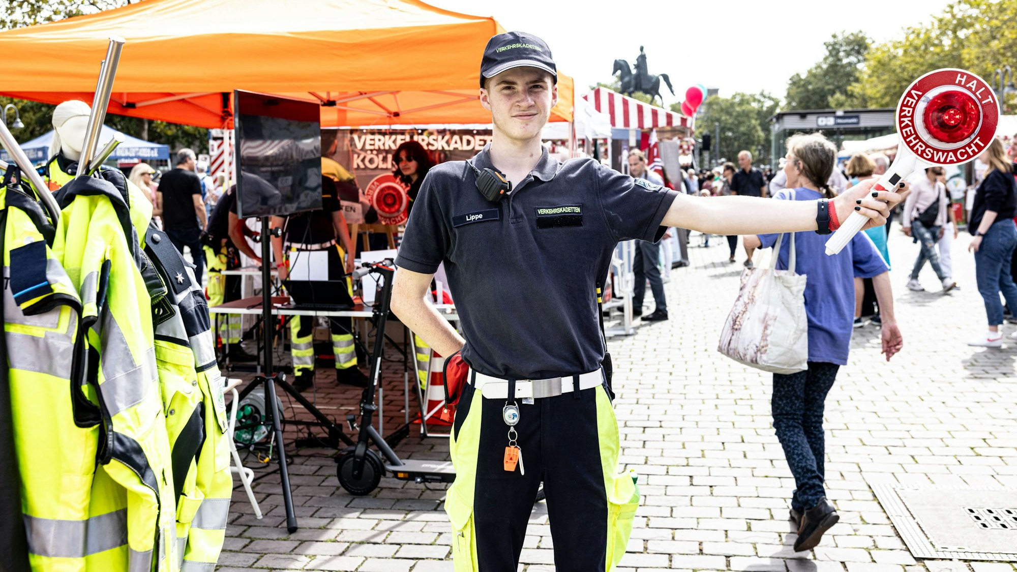 Statt auf dem Heumarkt findet der Ehrenamtstag der Stadt dieses Jahr im Rahmen des NRW-Tages im Rheinauhafen statt. Unter den Ehrenamtlern, die sich auf dem Fest präsentieren, sind auch Organisationen wie die Verkehrswacht.