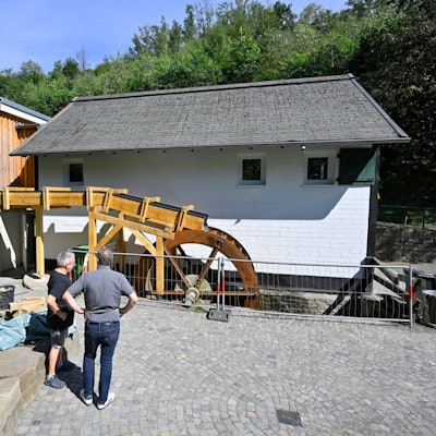 Mühle in Dümmlinghausen mit neuem Mühlrad.