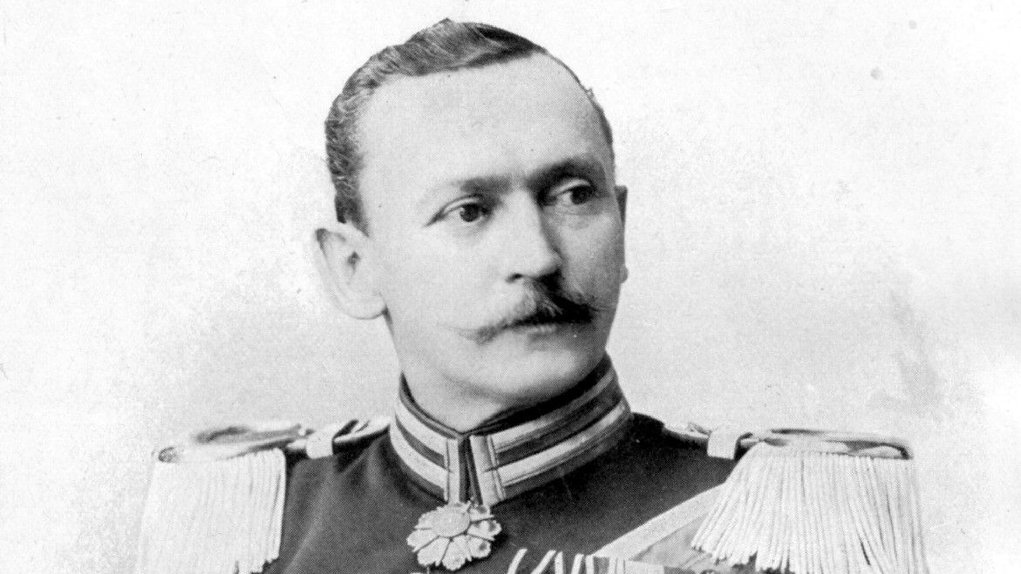 Kriegsverbrechen beging Hermann von Wissmann als Vertreter der Kolonialmacht Deutschland in Ostafrika.