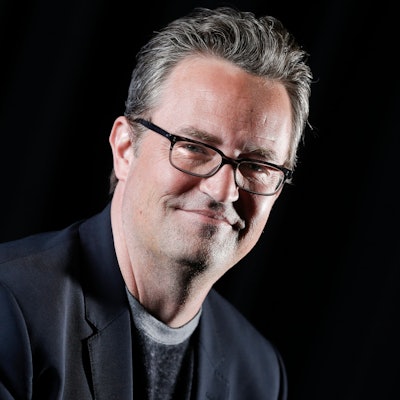 Matthew Perry posiert für ein Porträt.