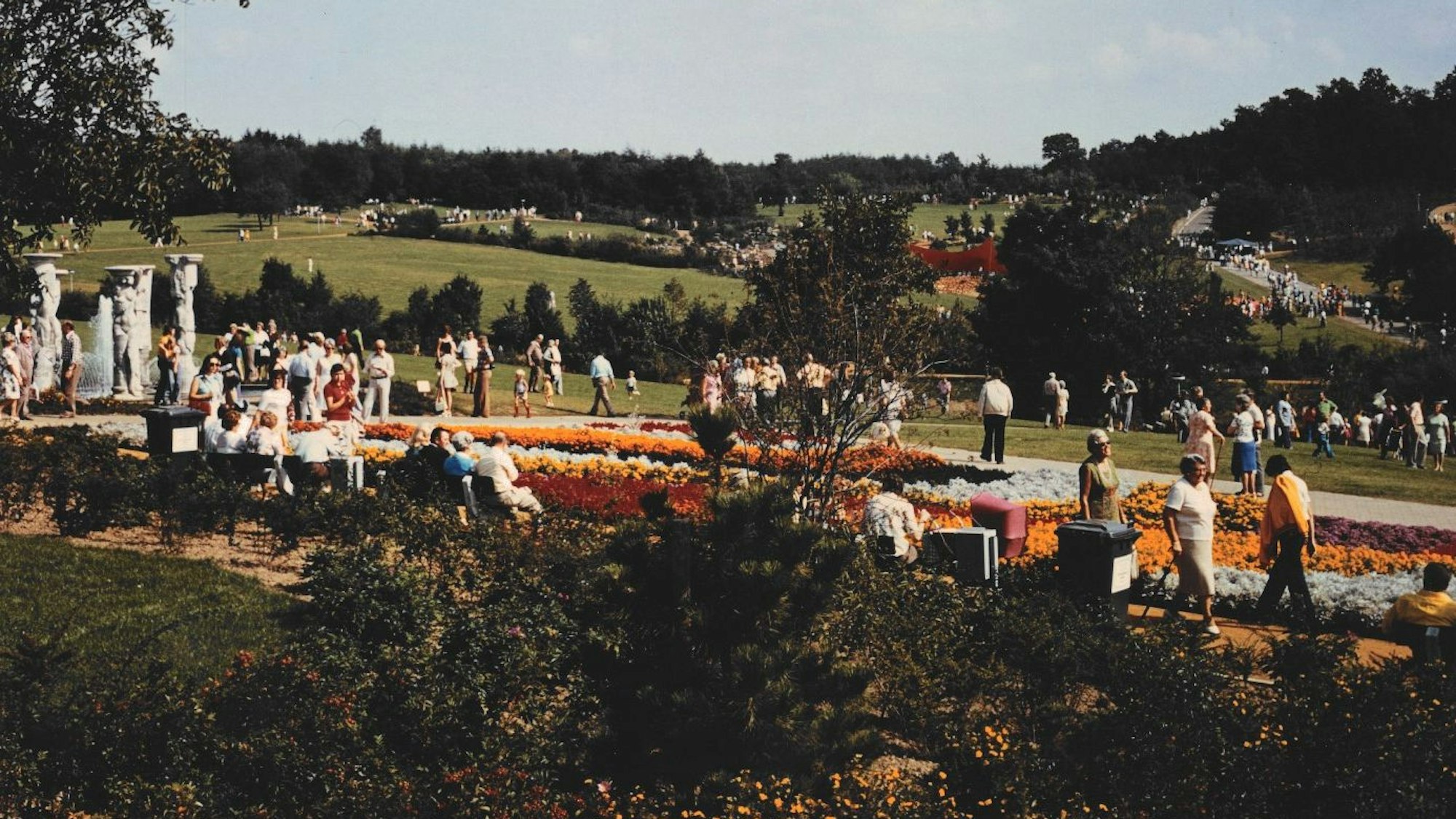 Blütenmeer und ganz viel Rasen: Die Landesgartenschau 1974.