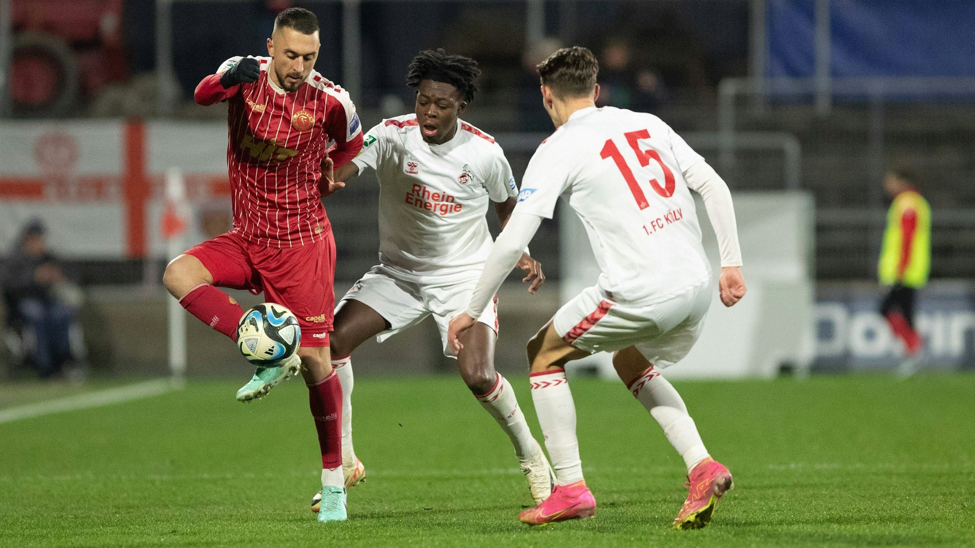 Regionalliga west: 1. FC Koeln - Fortuna Köln 01.12.2023 k2o im. Zweikampf mIt Kingsley Sarpei Fortuna Koeln, 7 Regionalliga west: 1. FC Koeln - Fortuna Köln Franz-Kremer-Stadion, Köln 01.12.2023 *** Regionalliga west 1 FC Koeln Fortuna Köln 01 12 2023 k2o in a duel with Kingsley Sarpei Fortuna Koeln, 7 Regionalliga west 1 FC Koeln Fortuna Köln Franz Kremer Stadion, Köln 01 12 2023 Copyright: xBEAUTIFULxSPORTS/Buriakovx