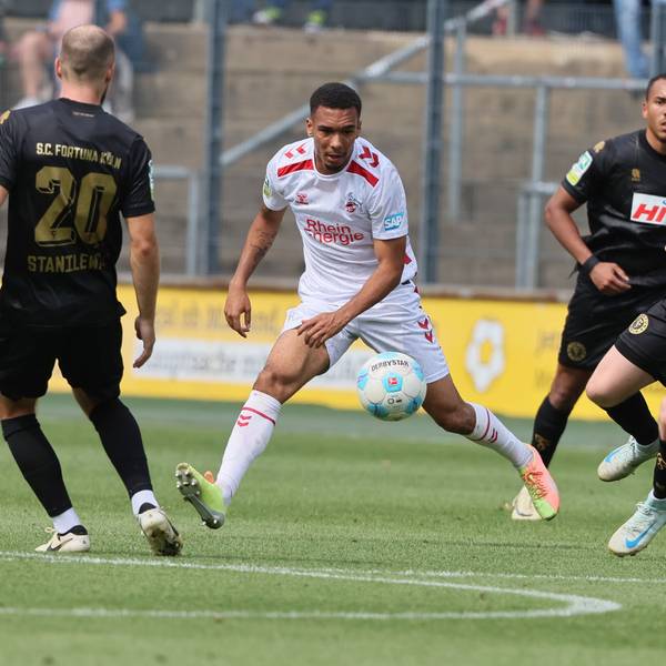 1. FC Köln Amateure (U23) vs. Fortuna Köln, Regionalliga West, Saison 2024/25, Mitte von links: Oliver Issa Schmitt (1. FC Köln), Marvin Mika (Fortuna)18.05.2024, Bild: Herbert Bucco