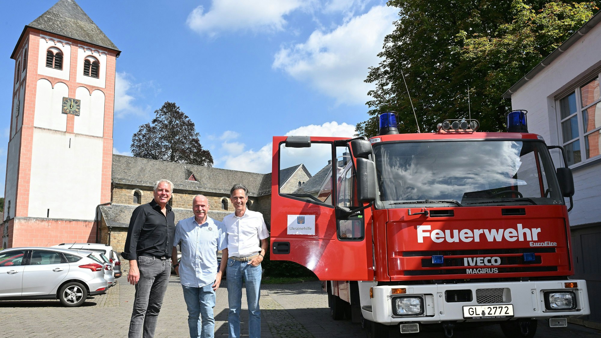 Übergabe Feuerwehrfahrzeug an Kortschlag für Ukraine