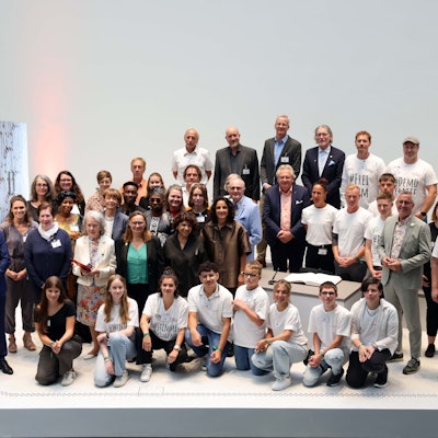 Ohne sie wäre die Kölner Stadtgesellschaft nicht dieselbe: Ehrenamtlich engagierte Kölnerinnen und Kölner mit OB und Bürgermeistern.