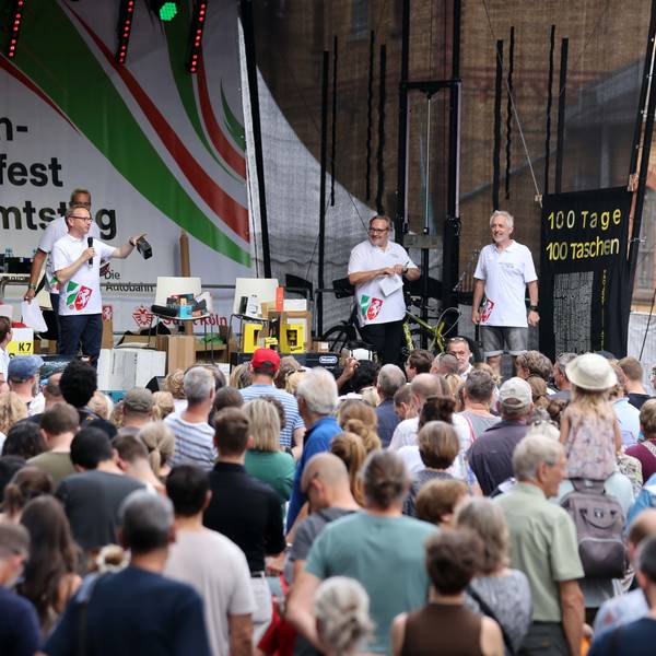 Beliebter Programmpunkt: Versteigerung gepfändeter Objekte.