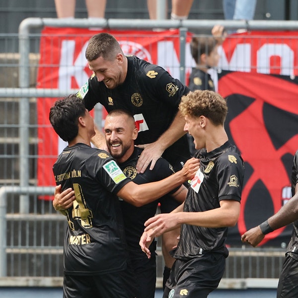 1. FC Köln Amateure (U23) vs. Fortuna Köln, Regionalliga West, Saison 2024/25, Jubel nach dem Tor zum 1:2 durch Stipe Batarilo-Cerdic (Fortuna), 18.05.2024, Bild: Herbert Bucco