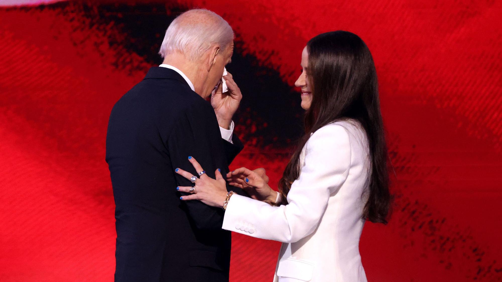 US-Präsident Joe Biden hat sich bei seinem Auftritt beim Parteitag der Demokraten in Chicago emotional gezeigt.