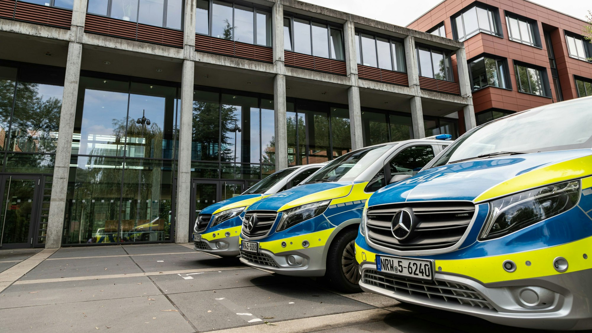 Das Polizeipräsidium in Bonn: Verdächtiger Bonner Polizist schob seinen Dienst auf der Bonner Wache Duisdorf-Bornheim.
