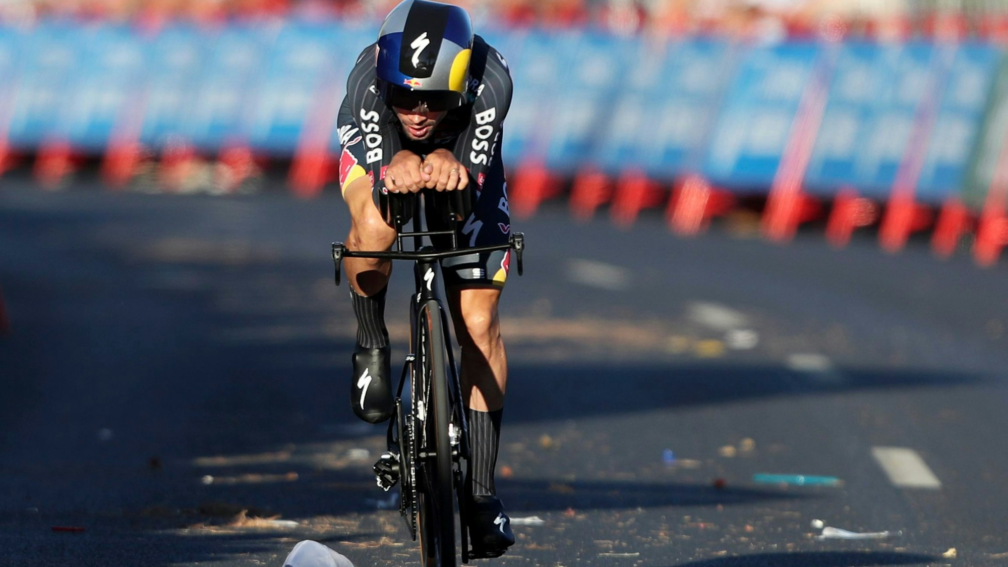 Primoz Roglic aus Slowenien von Red Bull-Bora-Hansgrohe in Aktion.