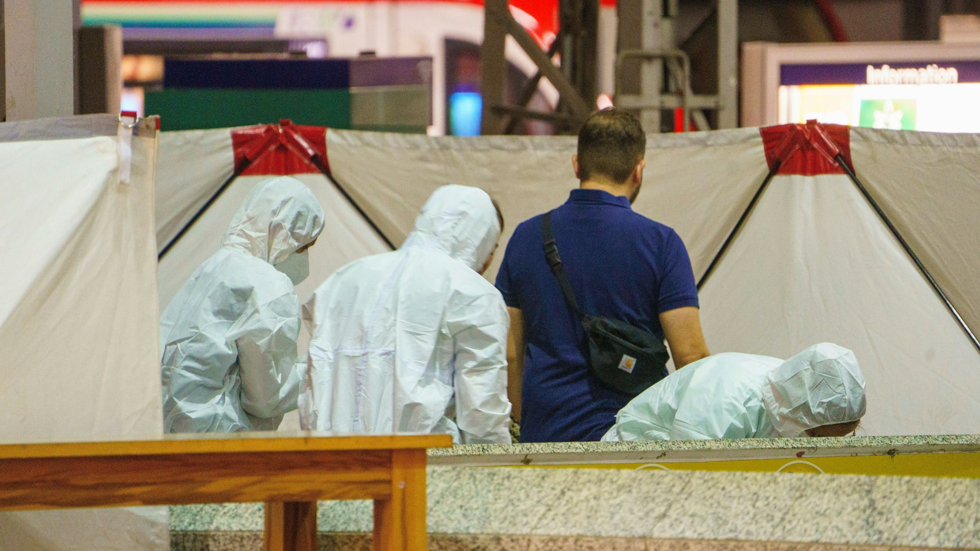 Die Spurensicherung war am Gleis 8 - 10 im Einsatz.