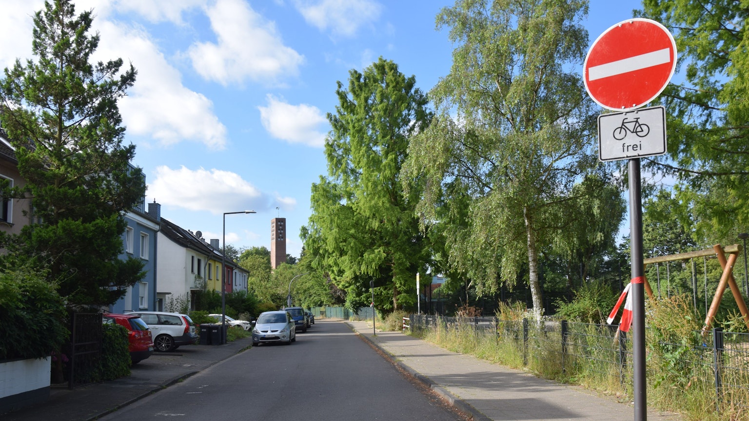 Eine Schulstraße an der Rosenmaarschule.