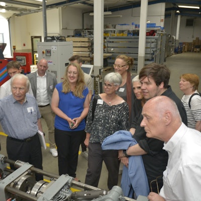 Das Bild zeigt Katharina Dröge, Fraktionsvorsitzende der Grünen im Bundestag, bei Besuch der Firma Oni.