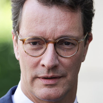 ARCHIV - 20.06.2024, Berlin: Hendrik Wüst (CDU), Ministerpräsident von Nordrhein-Westfalen, spricht bei einer Pressekonferenz.