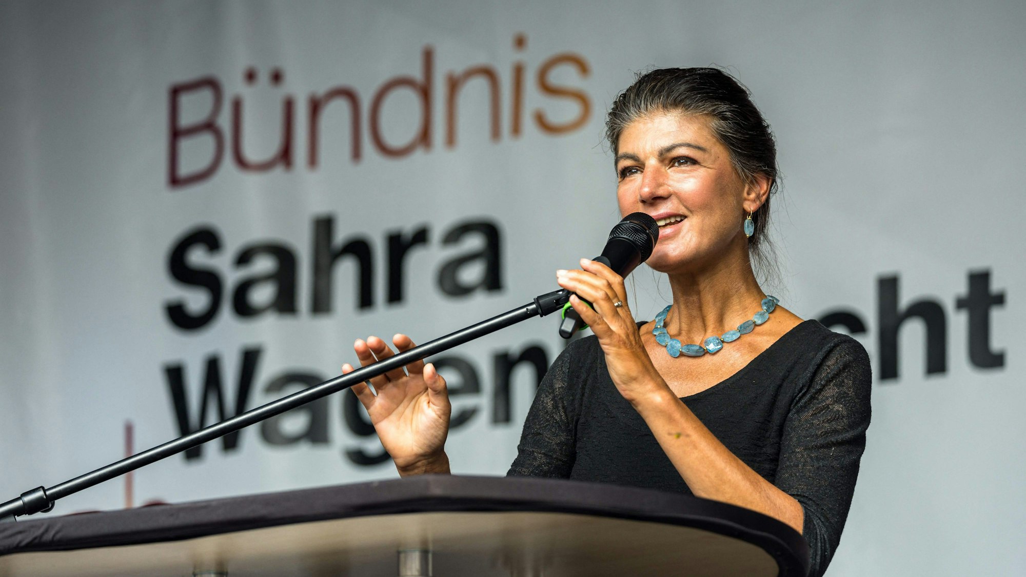 Sahra Wagenknecht bei einer Wahlkampf-Kundgebung in Altenburg in Thüringen am 20. August. Die Kritik an Wagenknecht und ihrer Partei reißt vor den kommenden Landtagswahlen nicht ab.
