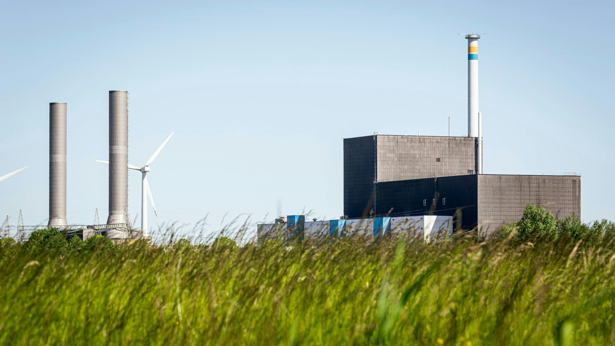 Auch das stillgelegte Atomkraftwerk in Brunsbüttel ist mutmaßlich von Spionagedrohnen, die zu russischen Agenten gehören sollen, ausgekundschaftet worden. (Archivbild)