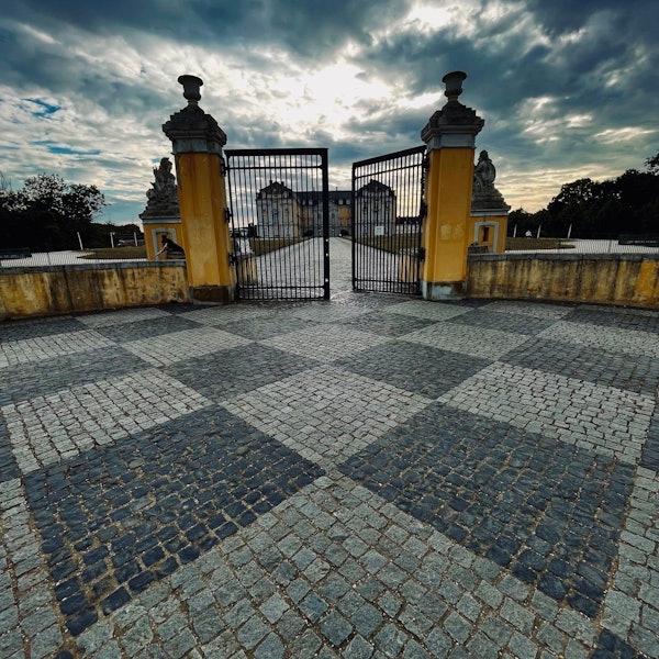 Haupteingang des Schlosses Augustusburg in Brühl