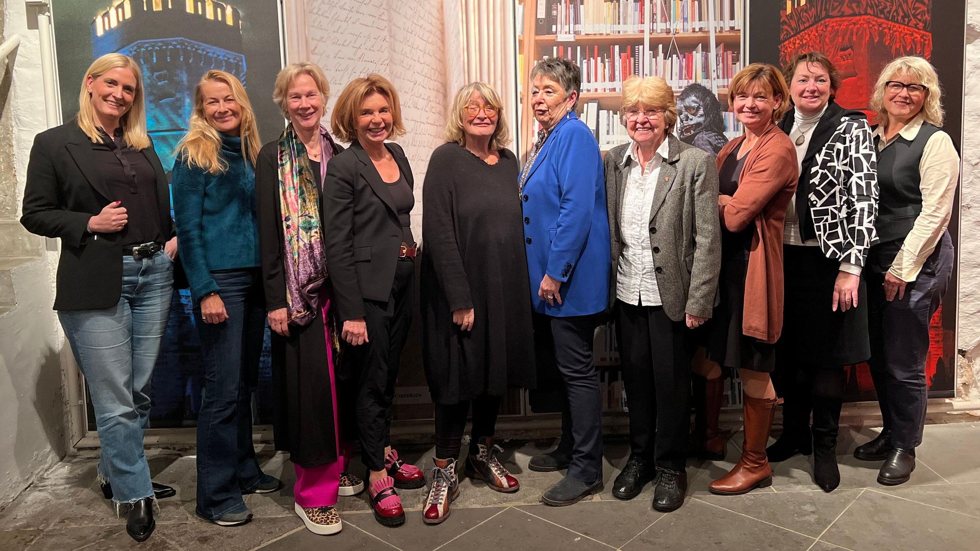 Sie haben den Förderverein Frauen-Media-Turm gegründet.