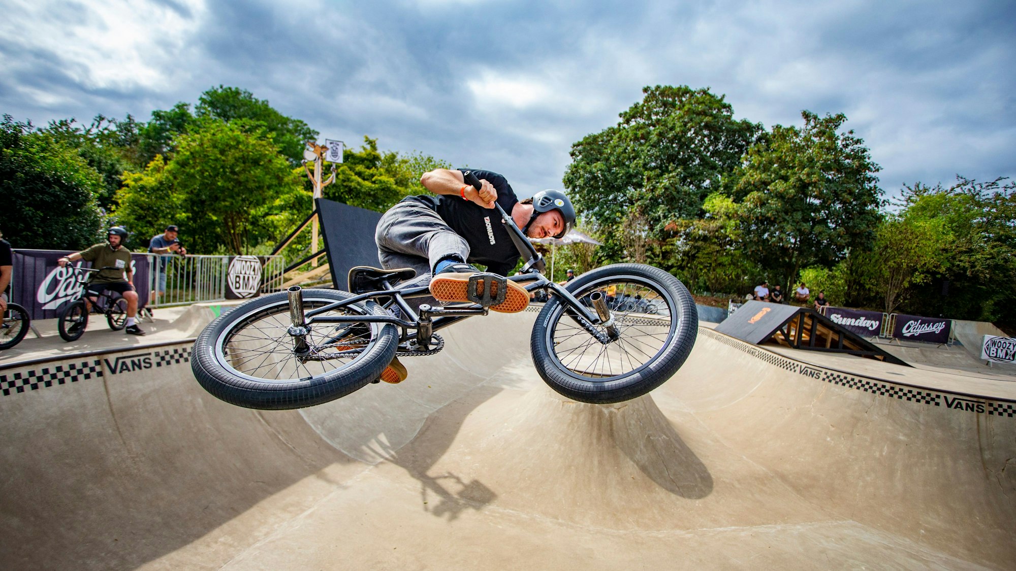 Der North Brigade Skatepark in Weidenpesch wird zu großen BMX-Bühne.