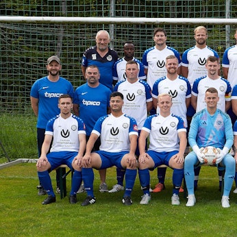 Das Bild zeigt die Mannschaft des SC Roitzheim.