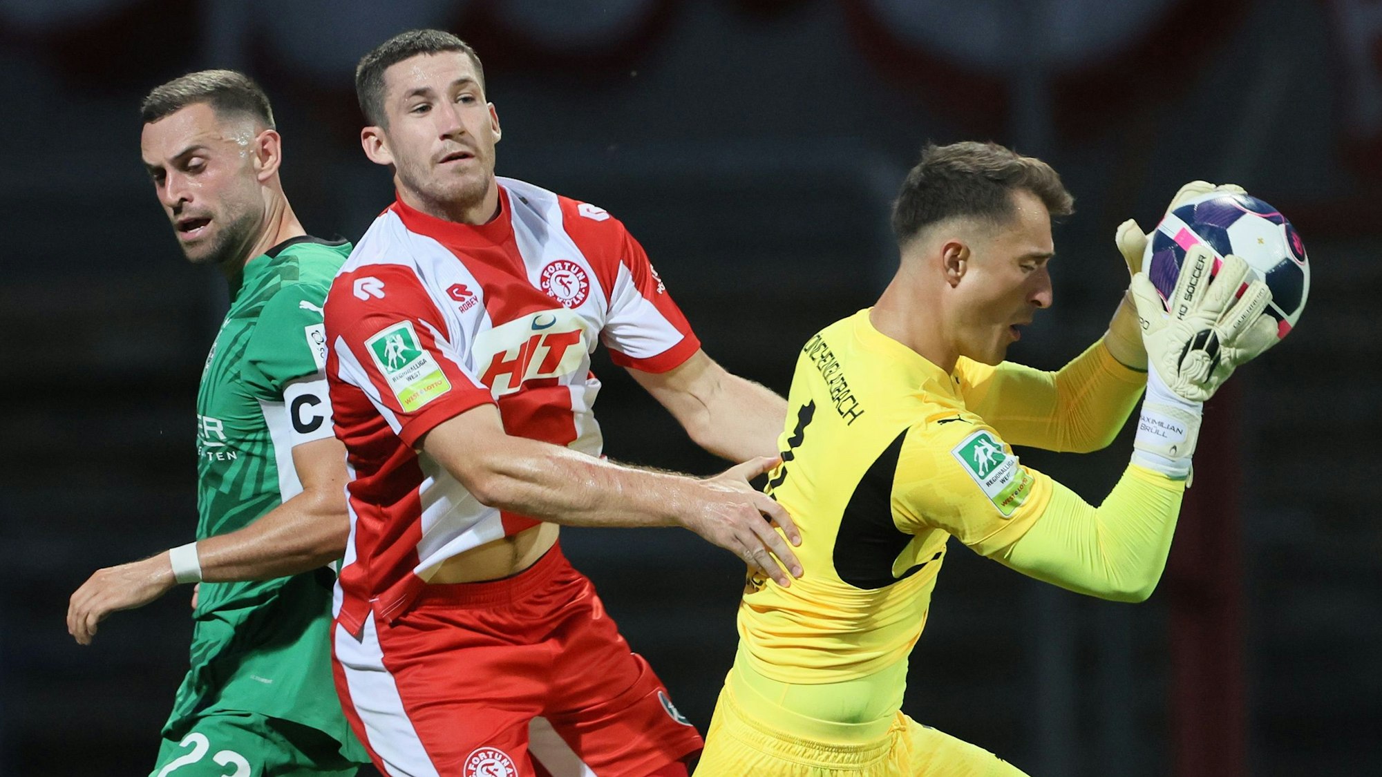 SC Fortuna Köln vs. Borussia Mönchengladbach II, 4.Liga, Mitte: Hendrik Mittelstädt (Fortuna), 23.08.2024, Bild: Herbert Bucco