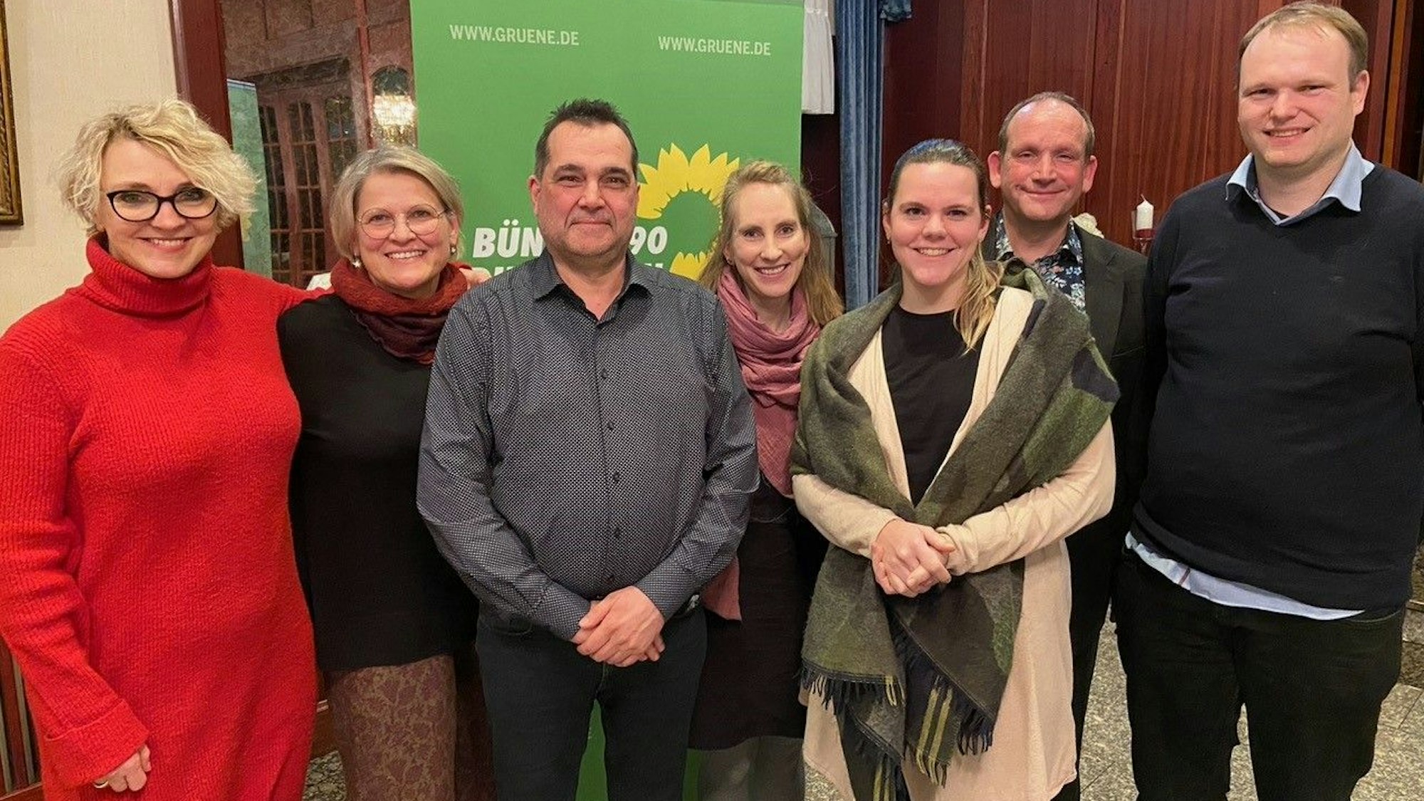 Der Grünen-Vorstand mit (v.l.) Martina Fuchs, Elke Bastert, Ralf Bleck, Cynthia Roggenkamp, Verena Mandt, Dr. Dirk Reder und Jonas Steinbach.