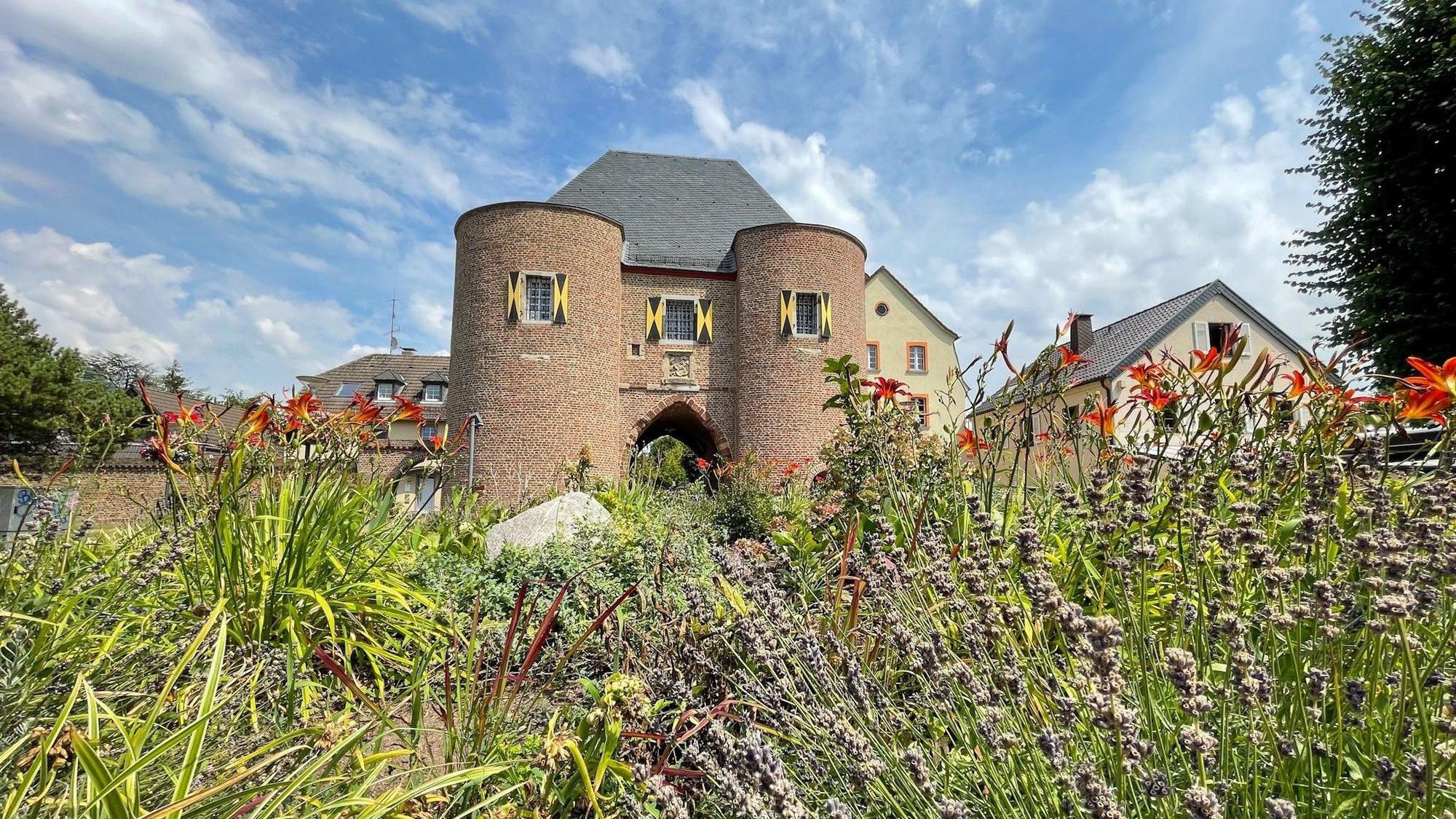Das Aachener Tor in der Bergheimer Innenstadt (Archibild)