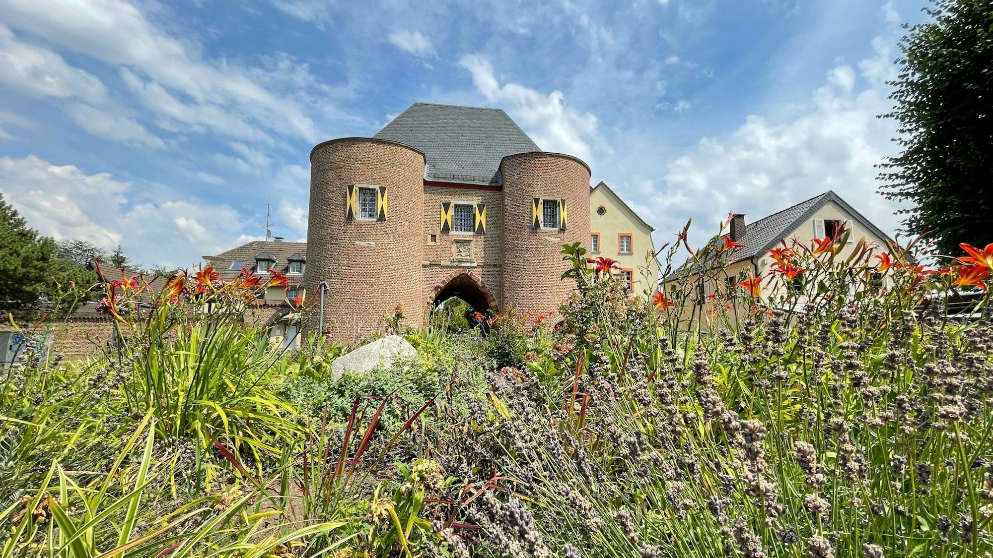 Das Aachener Tor in der Bergheimer Innenstadt (Archibild)