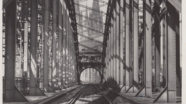 Die Hohenzollernbrücke 1935.