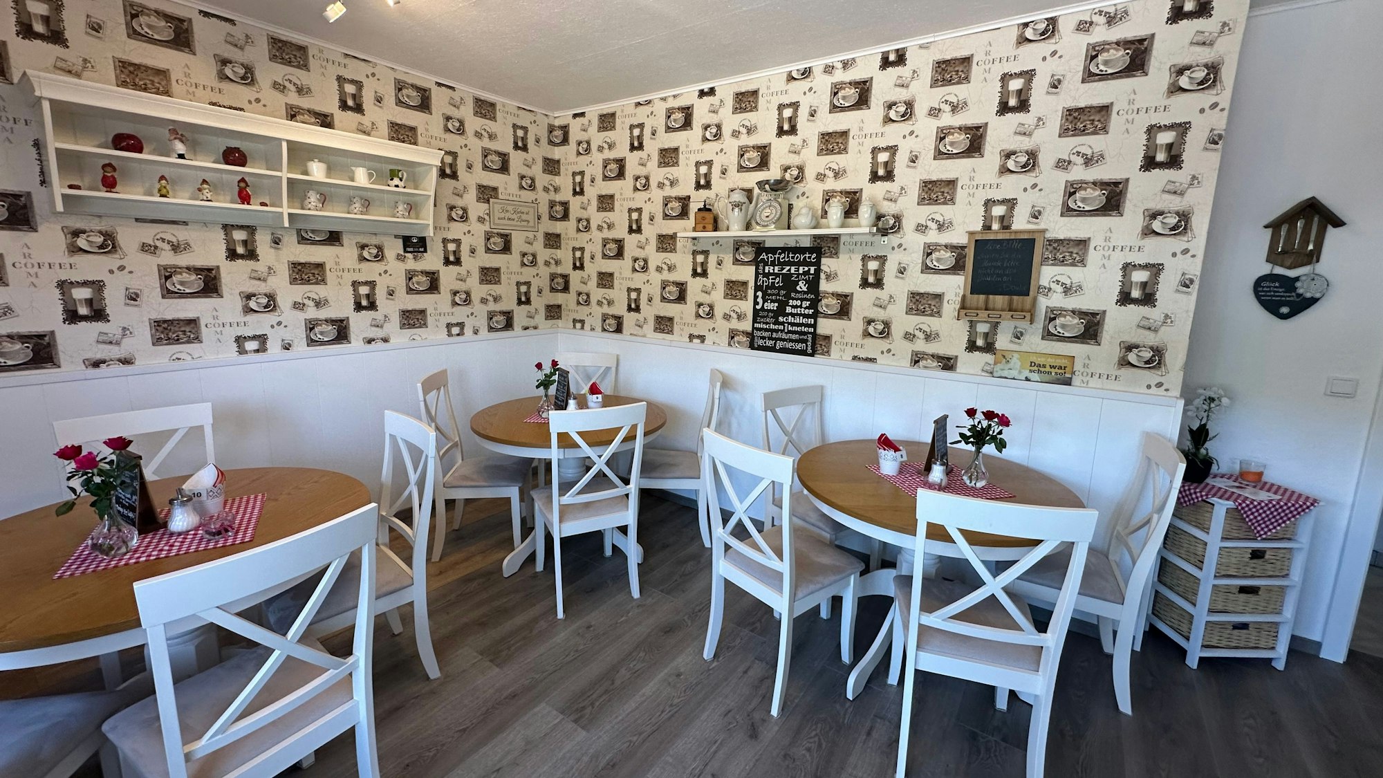 Hier fühlen sich nicht nur Vierbeiner wohl: Der separate Hunderaum im Café zum Tiroler in Windeck-Schladern.