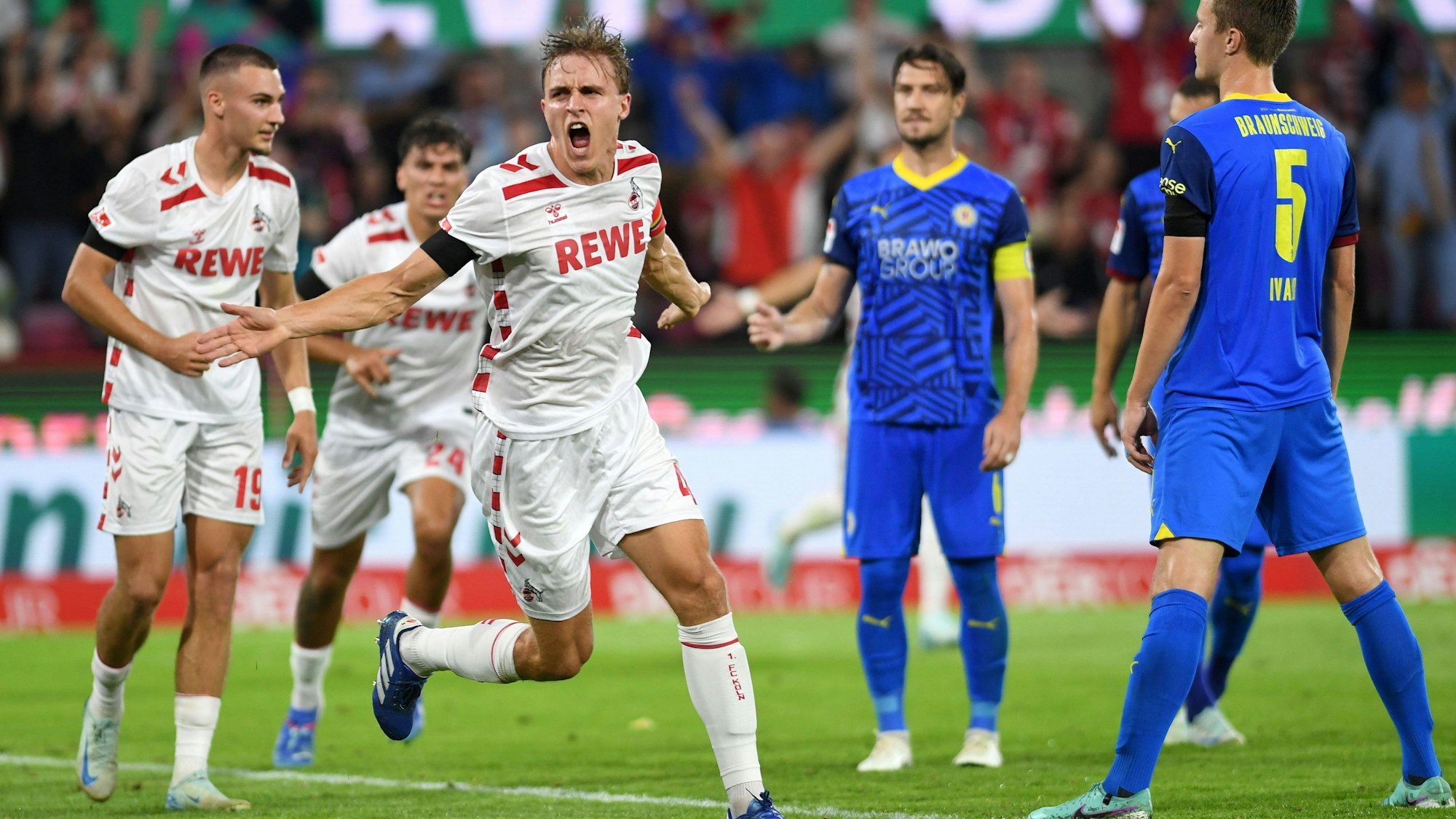Timo Hübers hat schon zwei Saisontore erzielt. Hier jubelt der FC-Kapitän nach seinem 1:0 gegen Braunschweig.