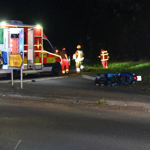 Unfall mit Motorroller in Bedburg.