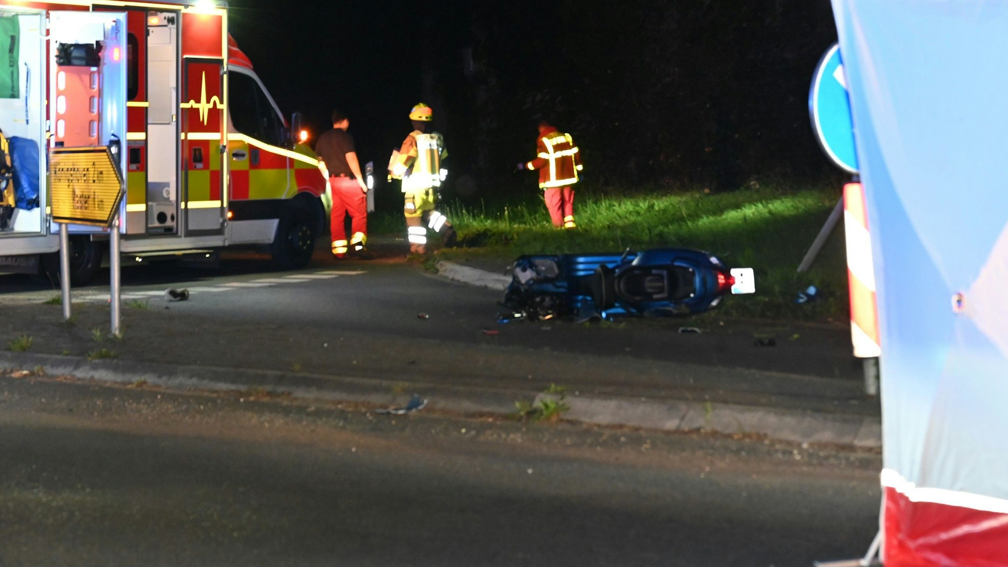 Unfall mit Motorroller in Bedburg.