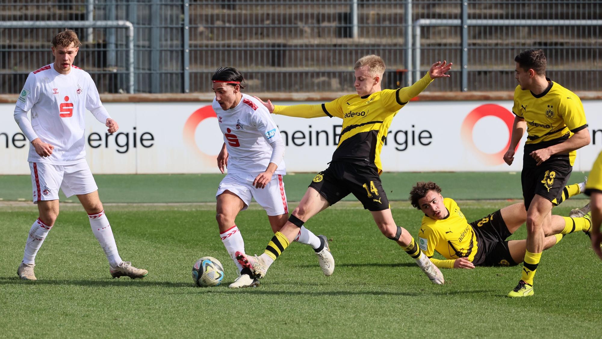 1.FC Köln U19 vs. Borussia Dortmund, A Junioren Bundesliga West, am Ball: Abdul Malik Yilmaz (1.FC Köln), 10.03.2024, Bild: Herbert Bucco
