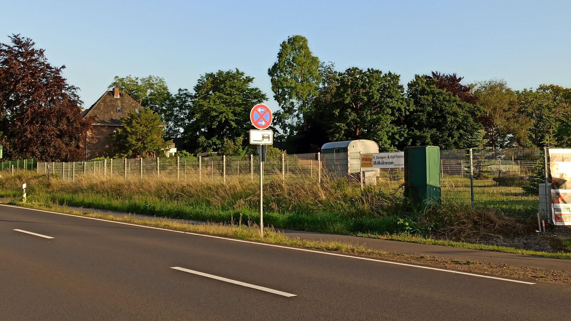 An der Kölner Landstraße in Widdig soll ein Netto-Markt gebaut werden.