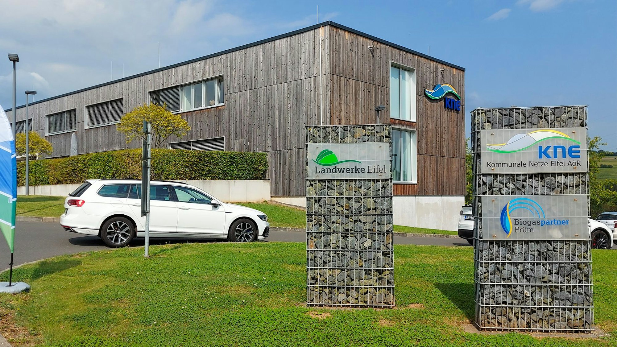 Das Gebäude der Kommunalen Netze Eifel (KNE) steht in Prüm.